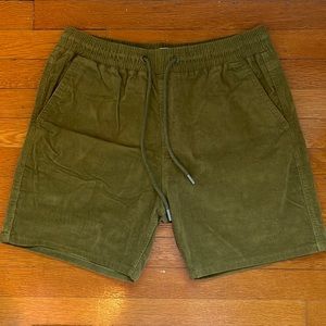 Men’s corduroy shorts. Size XL.